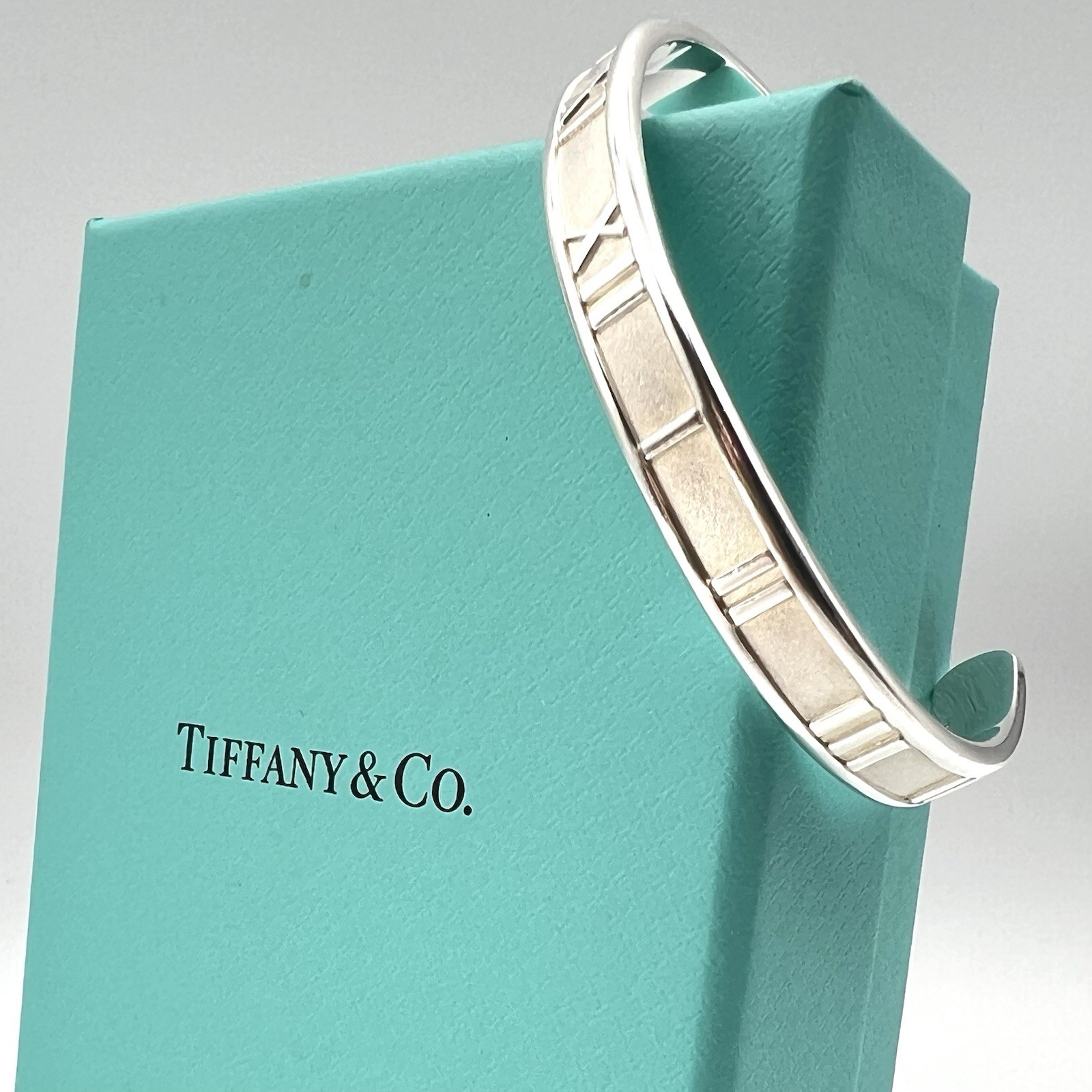 Tiffany & Co Atlas Cuff Bangle 925 Silver 16cm / 6.3in Vintage 1995 Pouch Box