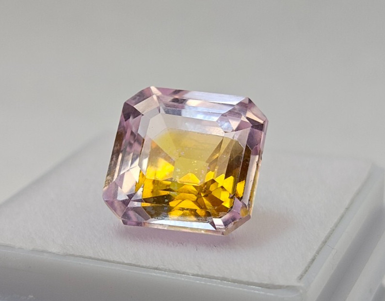 Pitambari Sapphire 10+ Ct Asscher Cut Bi-Colour Natural Certified Loose Gemstone