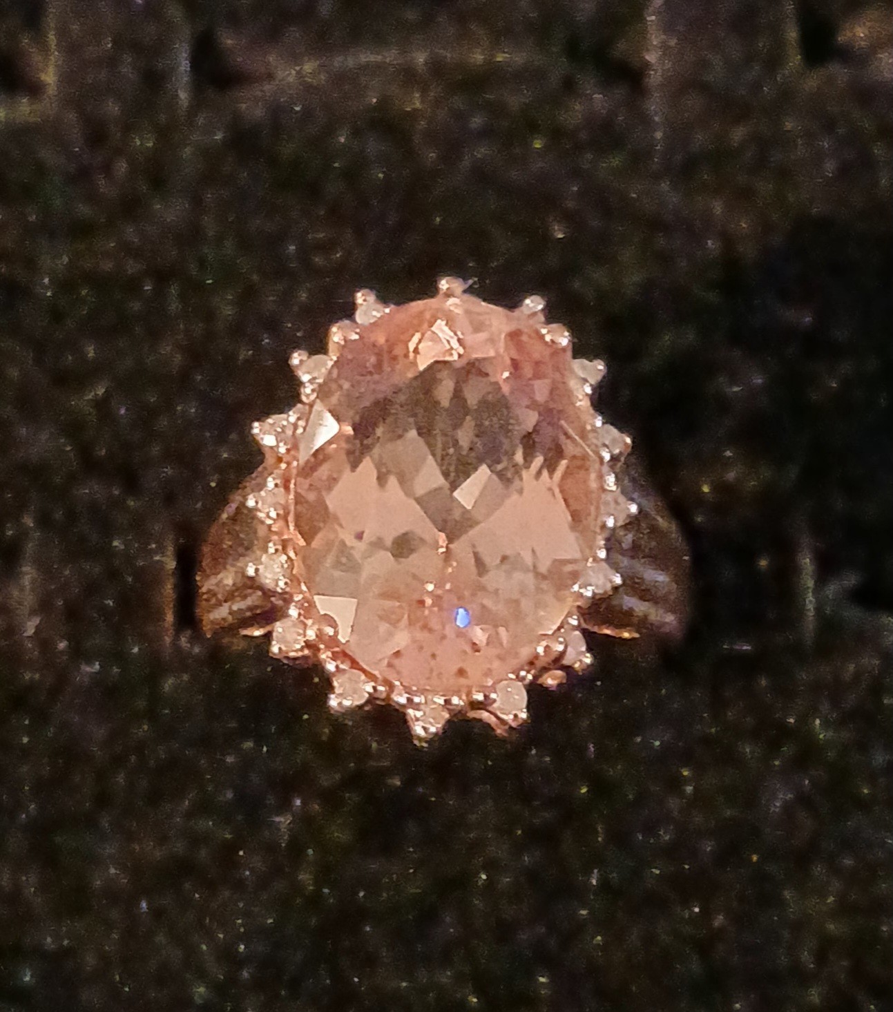 Morganite ring with diamond accents sz 6