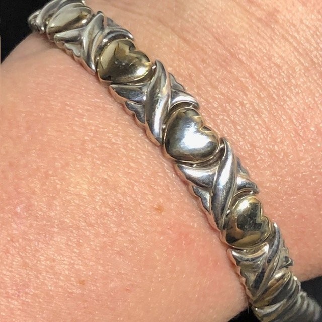 B0861 Sterling Silver 925 Heart Link Bracelet 2-Tone Hug kiss Design 7.5″ 15.7g