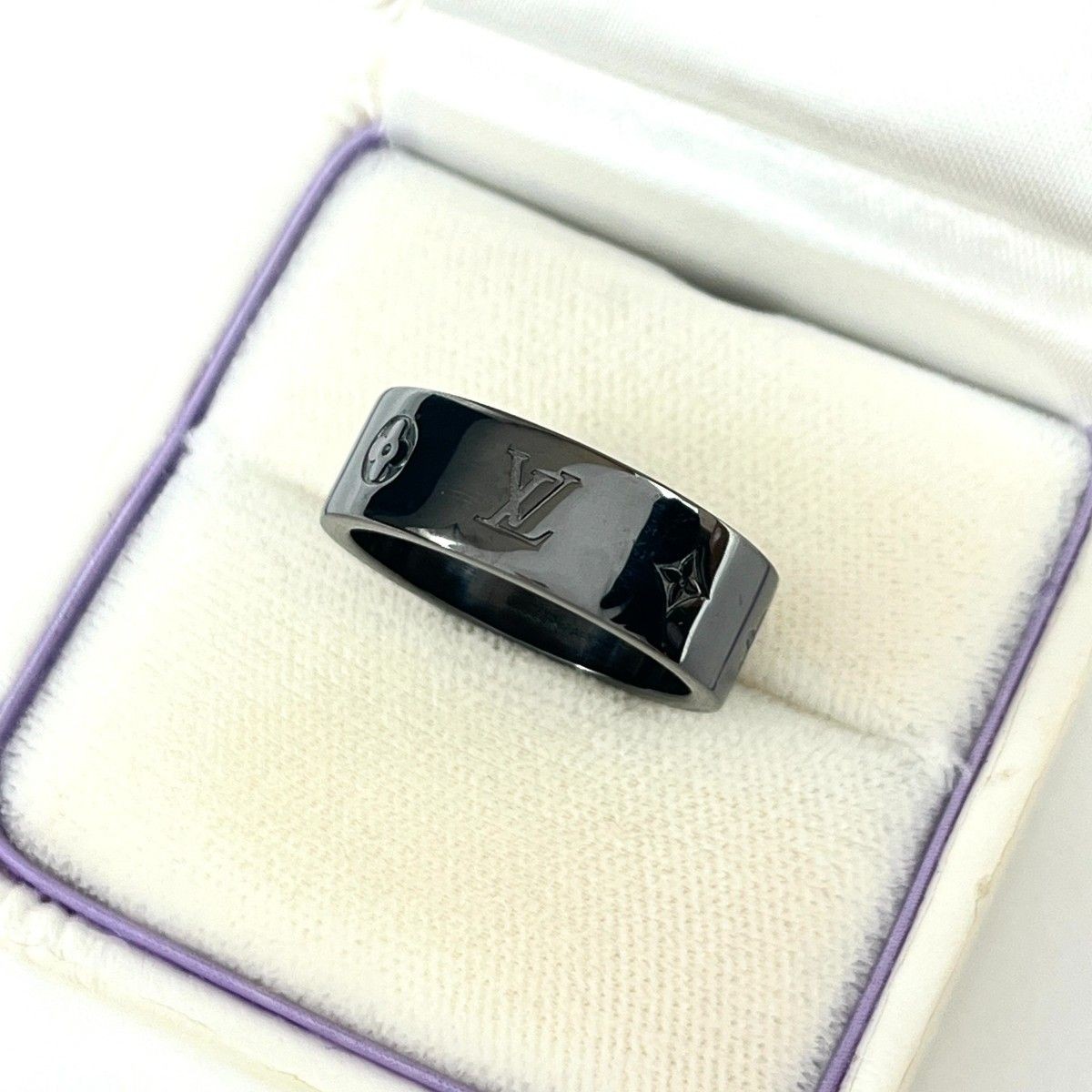 Louis Vuitton M00514 LV Ring Size L Brand OB1252