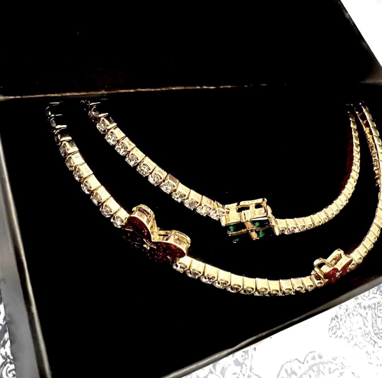 NWT Revolve × 8 Other Reasons Wicked Pink Butterfly CrystalChoker Necklace Set
