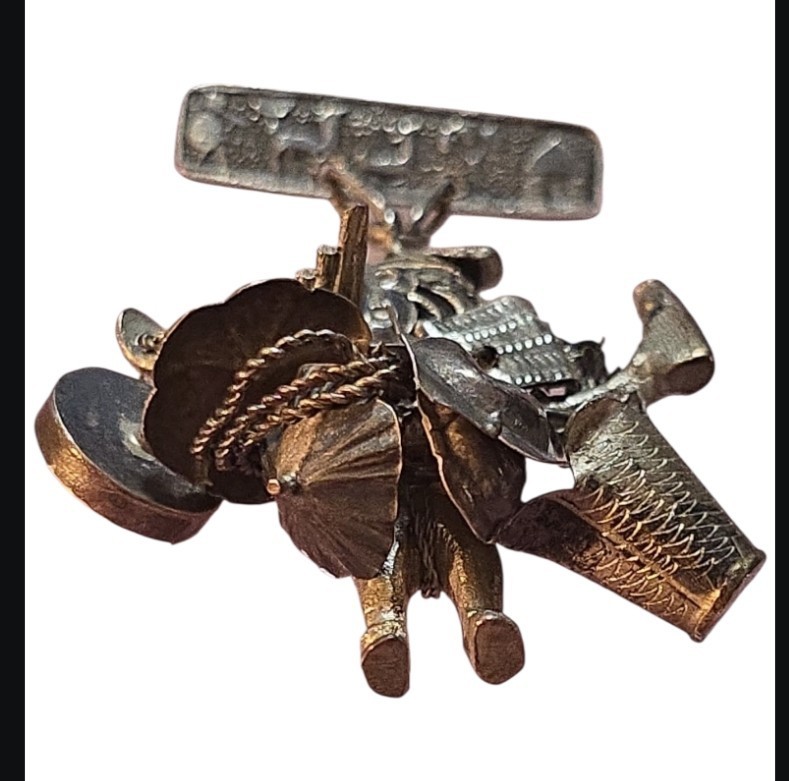 Peruvian Man Sells His Wares Charms .925 Guaranteed To Be Sterling Brooch/Pin