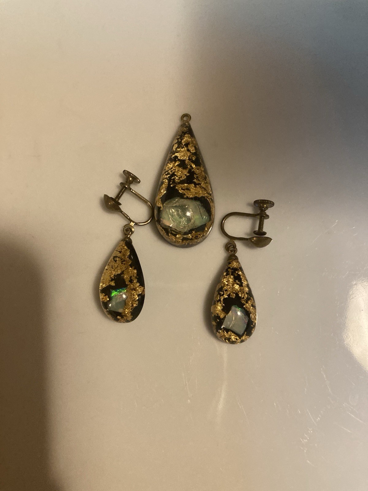 Mid Century Modern Clear Lucite Pyrite Fools Gold Pendant Screwback Earrings Set