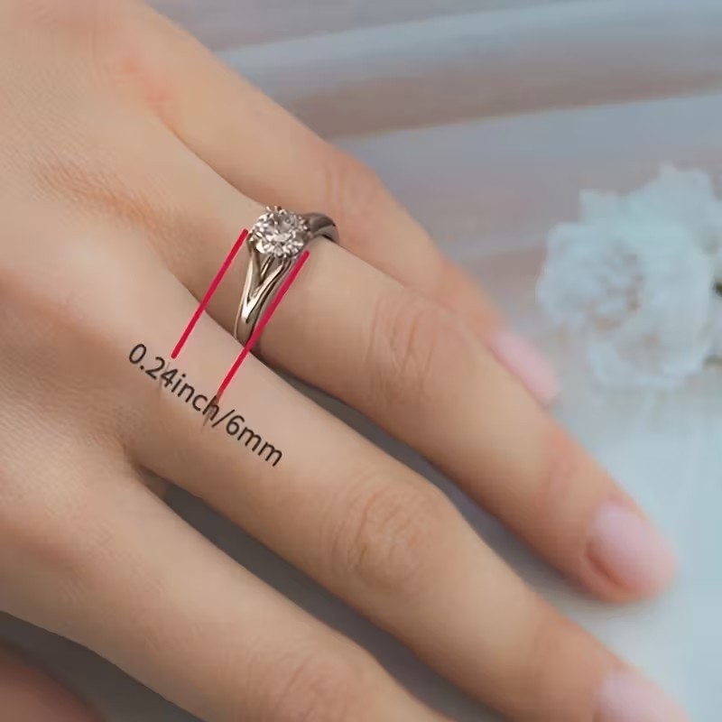 Silvertone Zirconia Claw Setting Promise/ Engagement /Wedding Ring Size 6