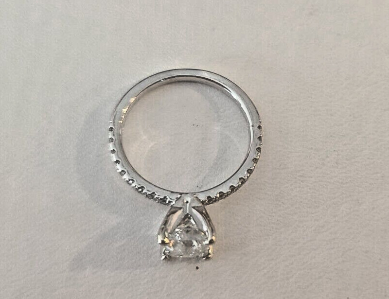 14K White Gold Diamond Ring 2.4 Grams Size 4.75