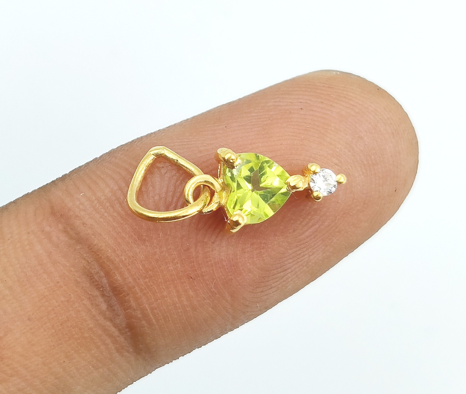 Natural Peridot Charms Pendant 18k Gold Handmade Pendant, Gold Garnet Pendant