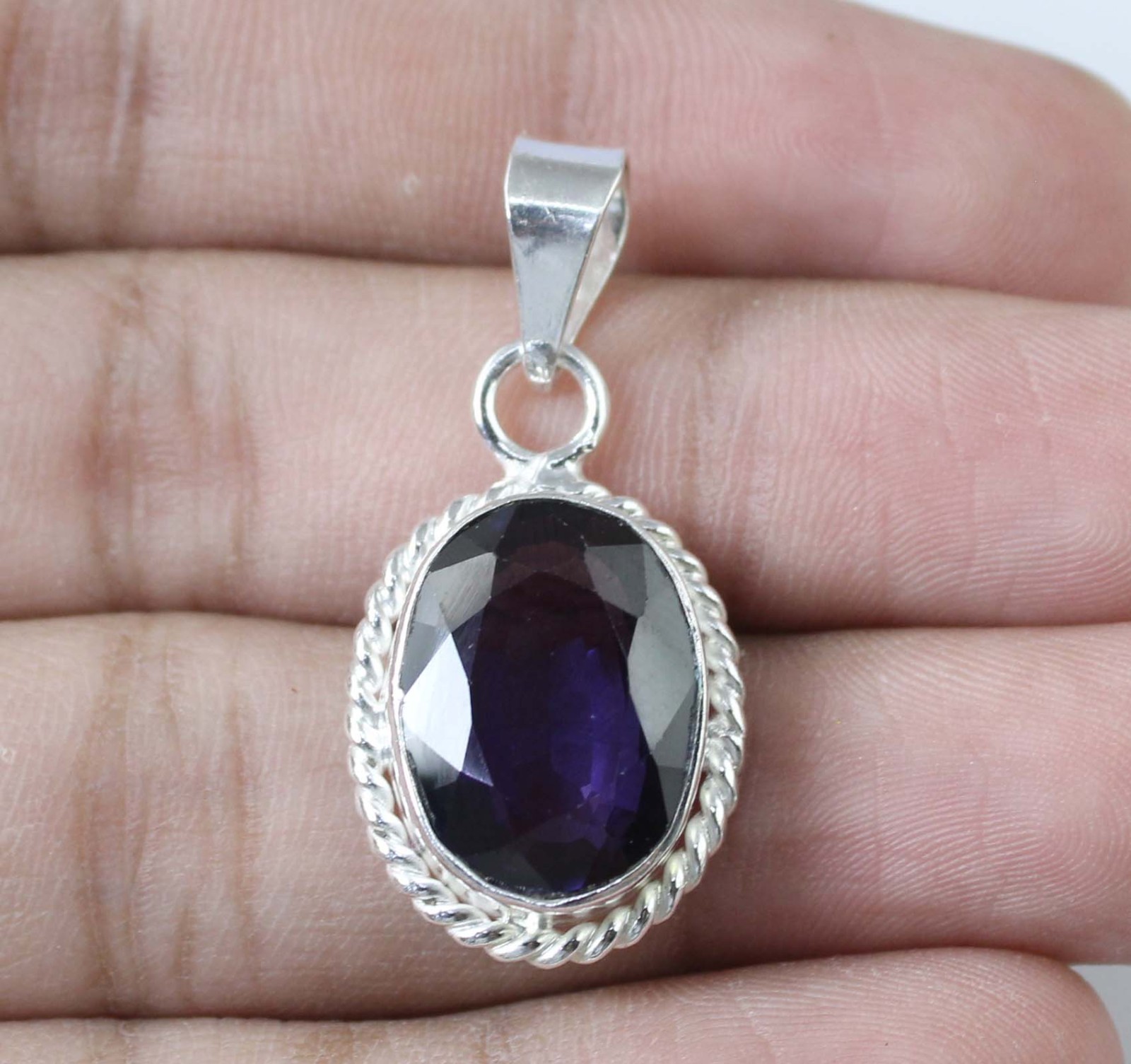 17.85 Ct Natural Boysenberry Sapphire Oval Gems Certified Pendant Veterans Day