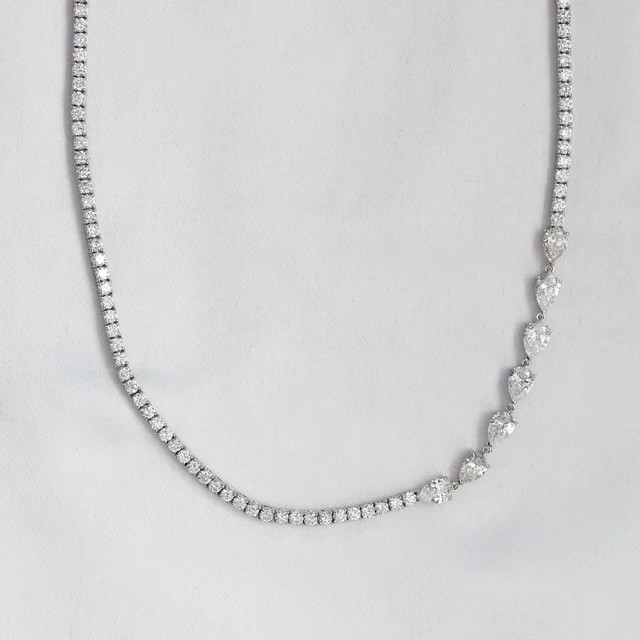 7.7 Ct Round & Pear Cut Moissanite Tennis 18″ Necklace 14K White Gold Pleated