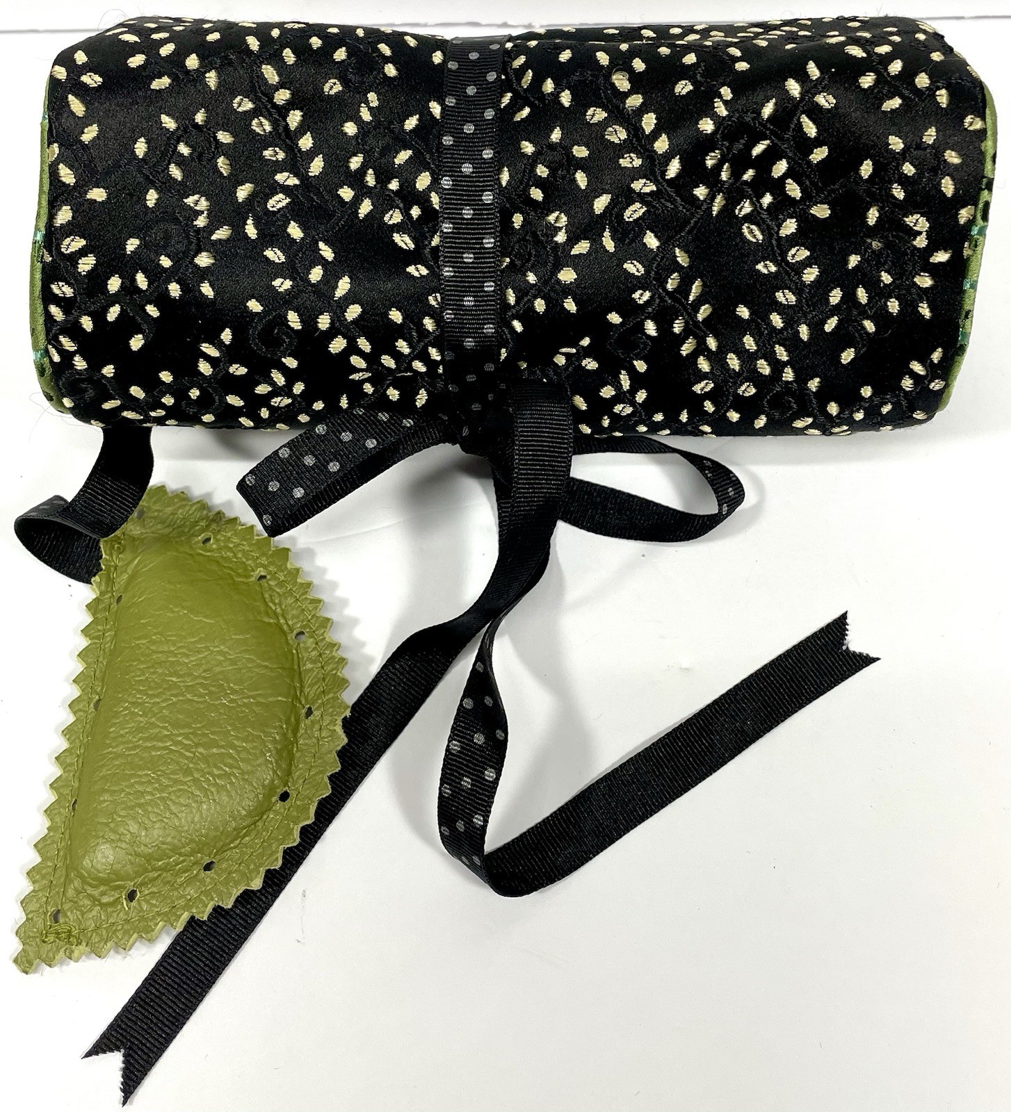 Jewelry Travel Pouch Goody Goody California Velvet Bag Roll Floral Rose Vintage