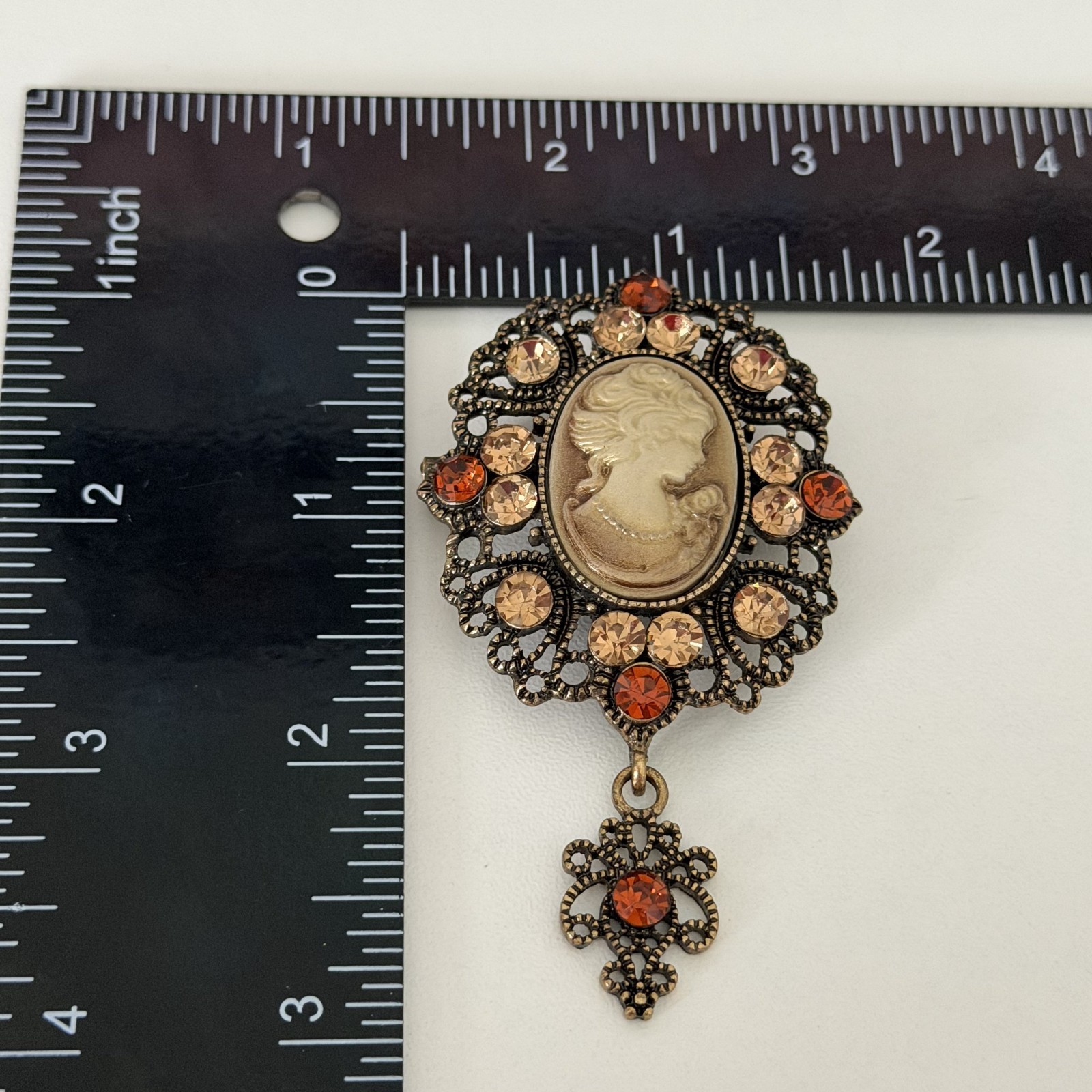 Ladies Vintage Style Resin Cameo Orange Rhinestone Gold Tone Dangle Brooch Pin