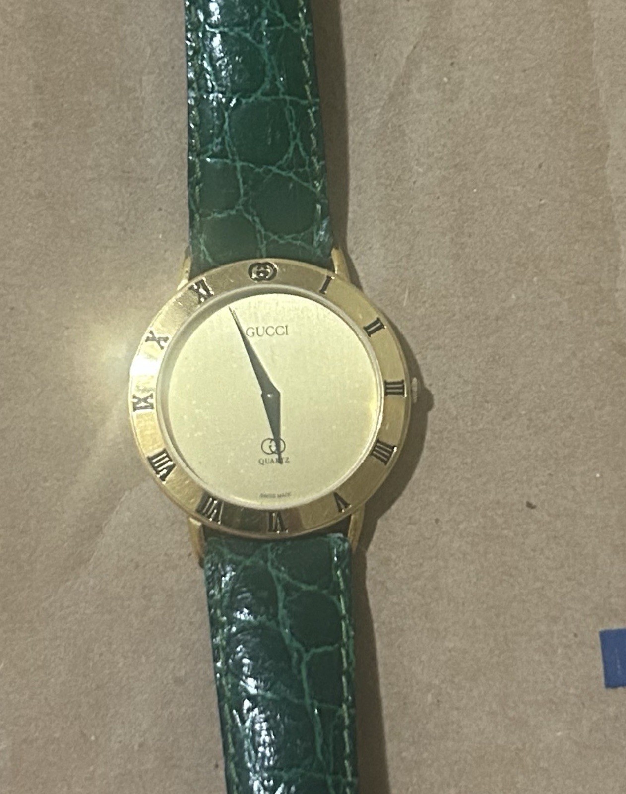 Gucci 3000M Swiss Quartz In excellent condition only wear is on back.