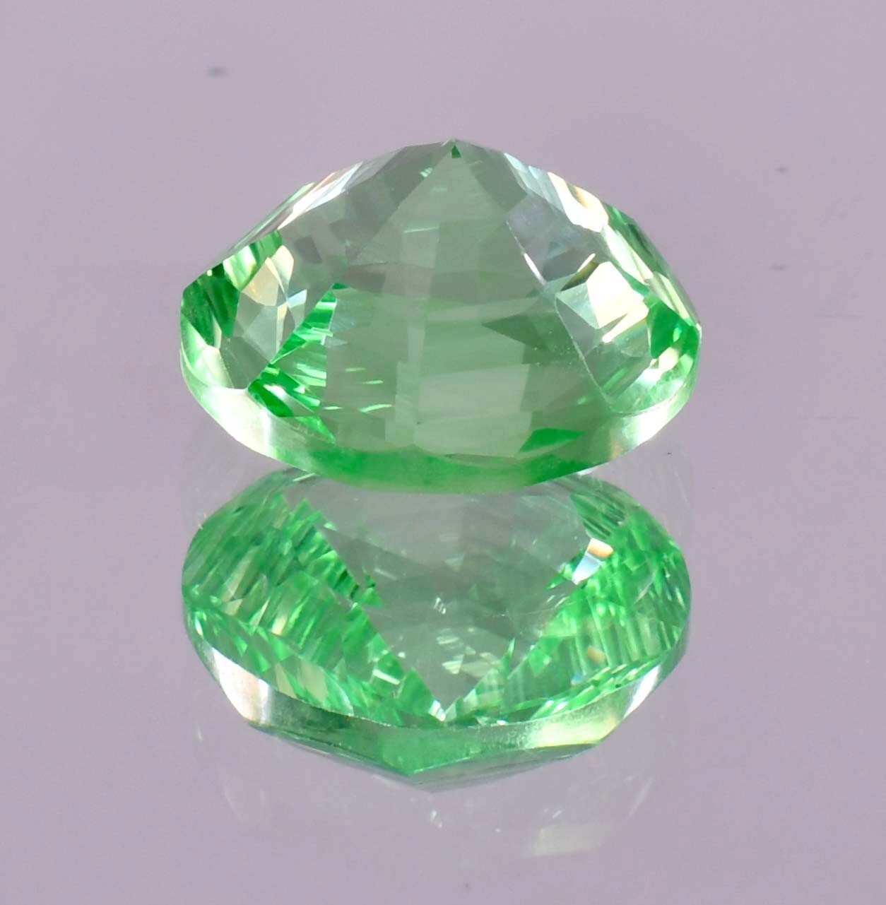 17 x 17 mm Natural Bi-Color 22.65 Ct Flawless Parti Sapphire Gemstone Certified