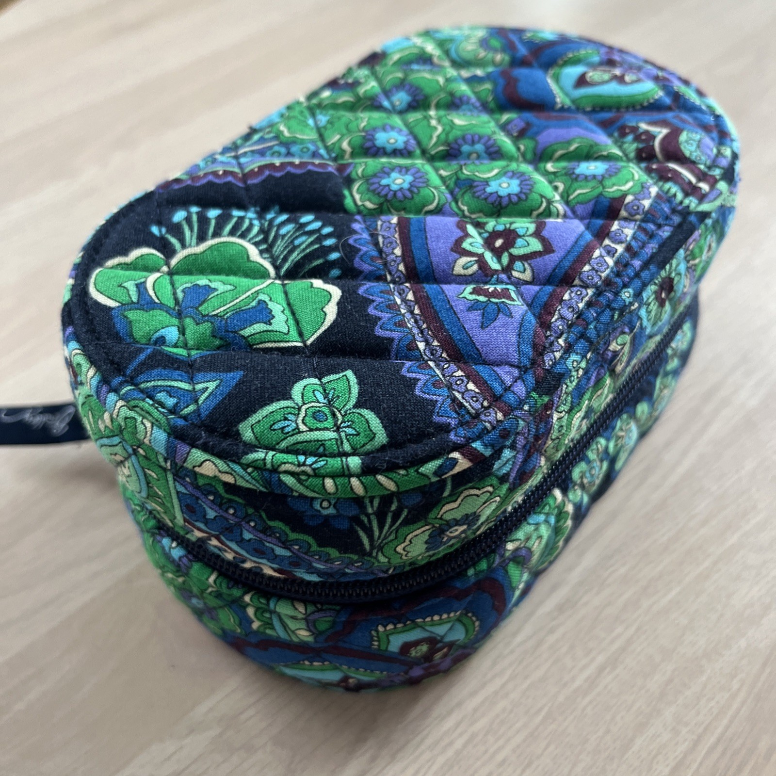 Vera Bradley Hard Oval Travel Jewelry Case in Blue Rhapsody -Zip Around- NWOT