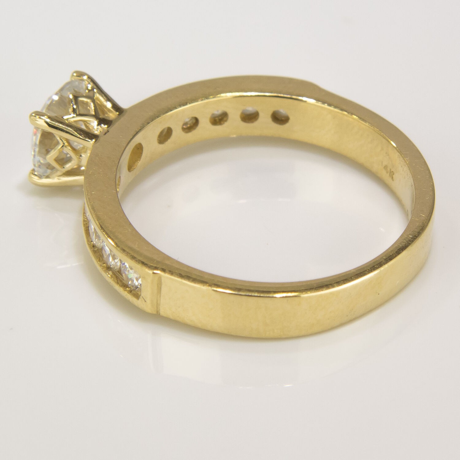 1 1/2 Carat H VS2-SI1 Ladies Diamond Engagement Ring Round Cut 18K Yellow Gold