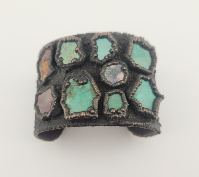 Vintage BELL TRADING Copper Cuff Bracelet USA Pre 1960s 10 Turquoise pieces