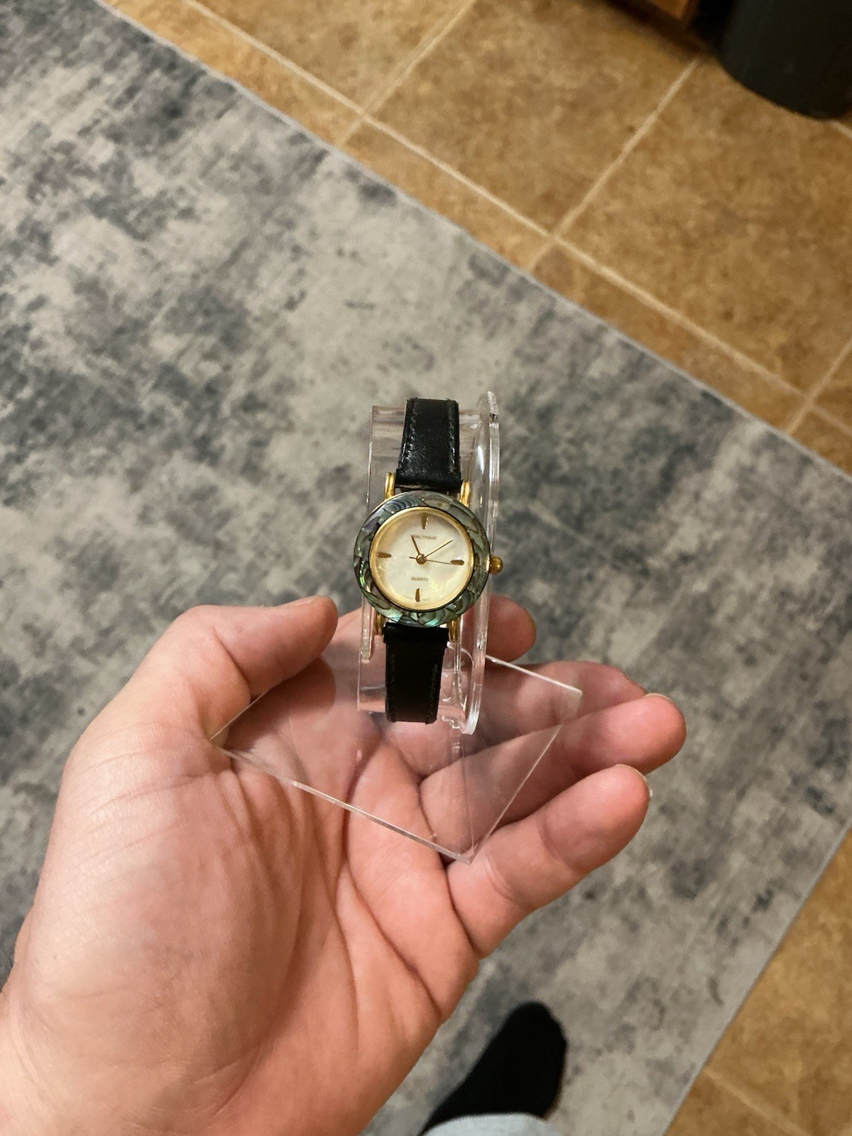Vintage Women’s Waltham Quartz Gold Tone MOP Dial New Battery New Band Works