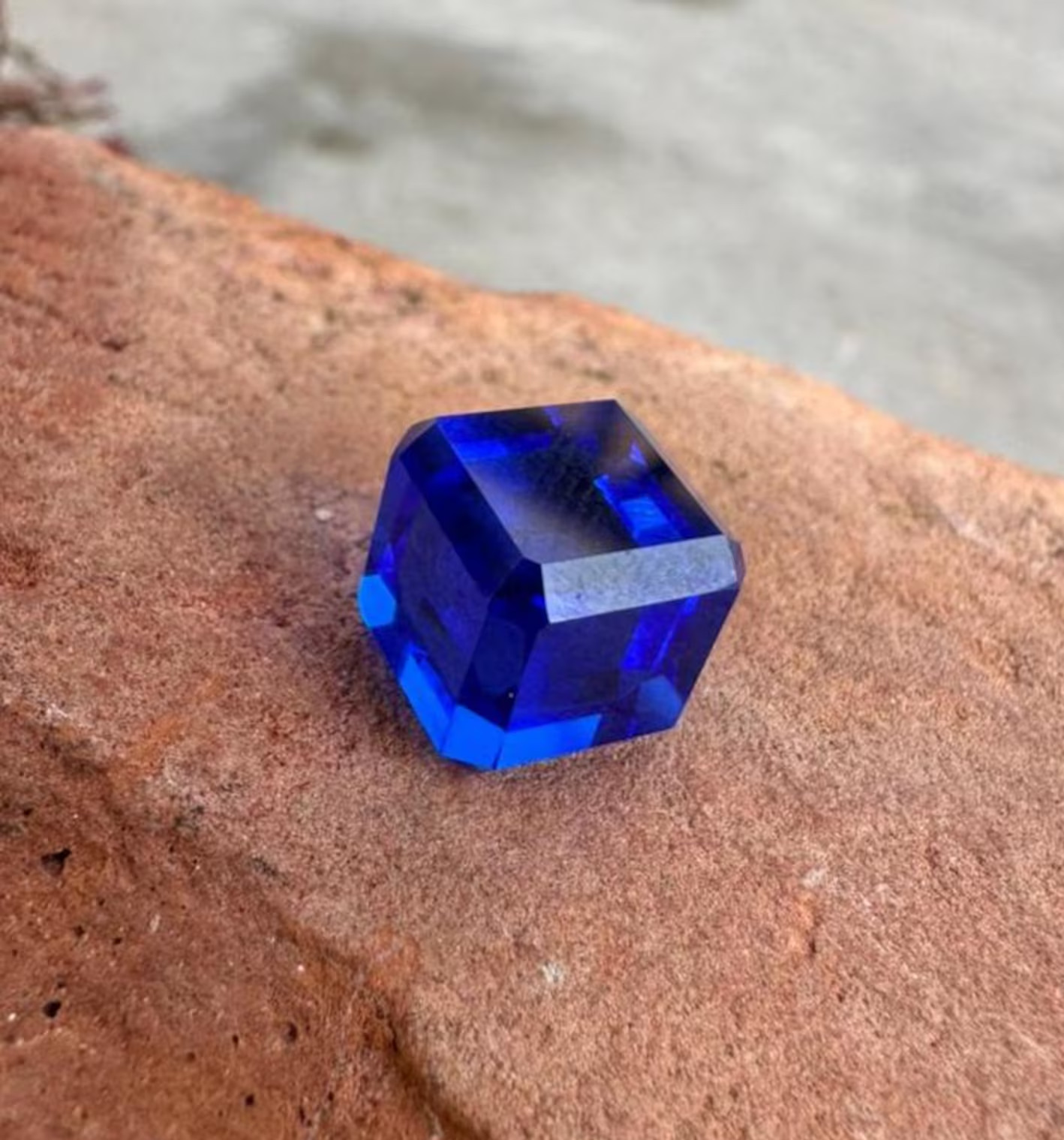 16.04 Ct Certified A+ Natural Flawless Blue Sapphire Loose Cube Gemstone 10x10MM