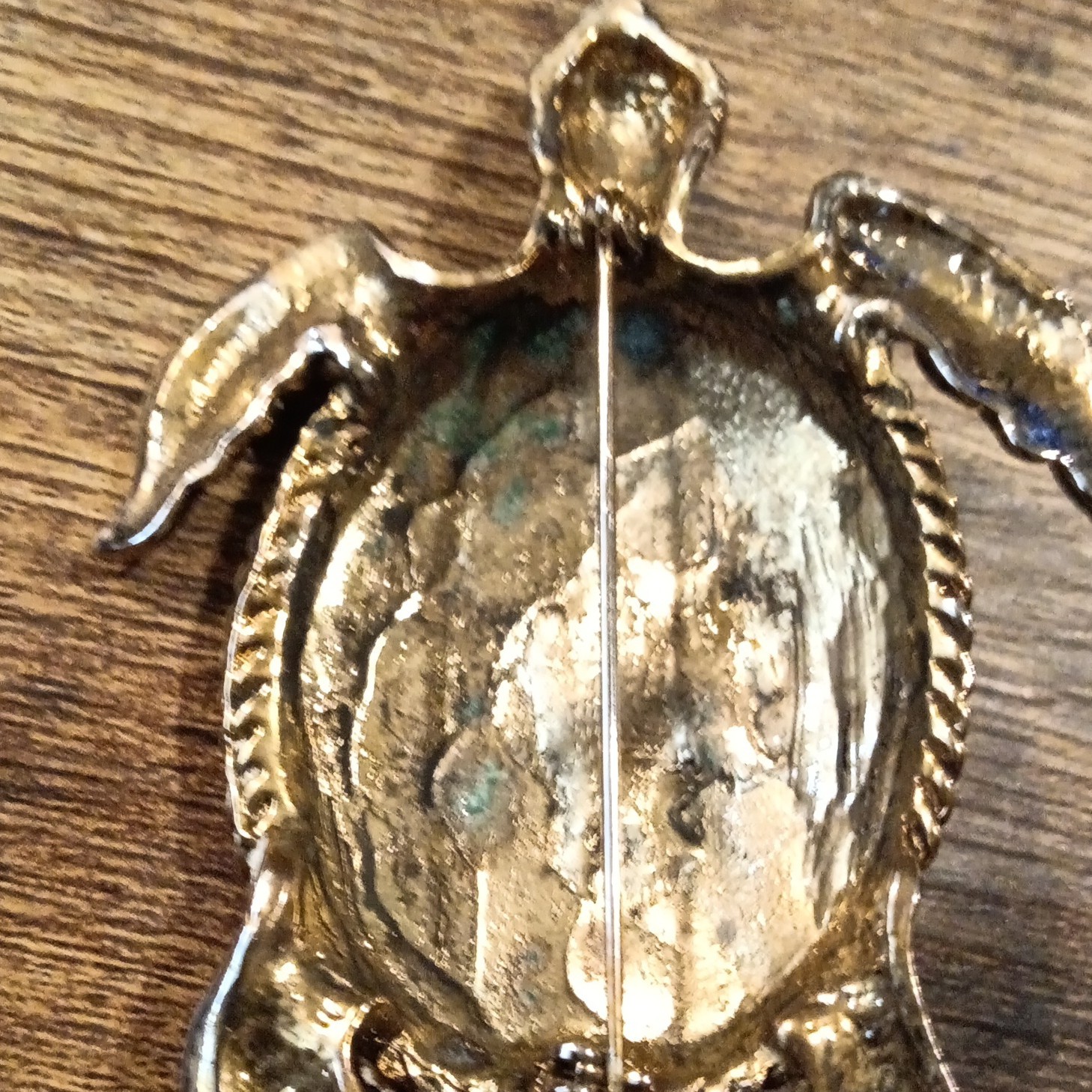 Gold Tone Metal Black Enamel Turtle Brooch Pin Animals & Insects Theme No Stone