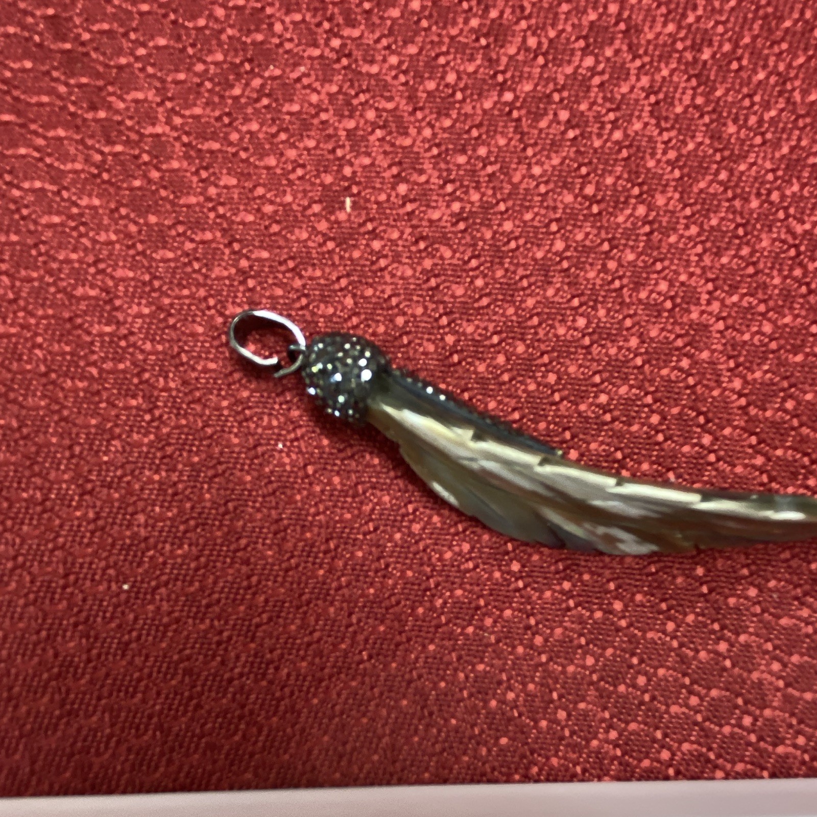 Vintage-Style Carved Abalone Shell Feather Pendant Charm Rhinestone Silver Black