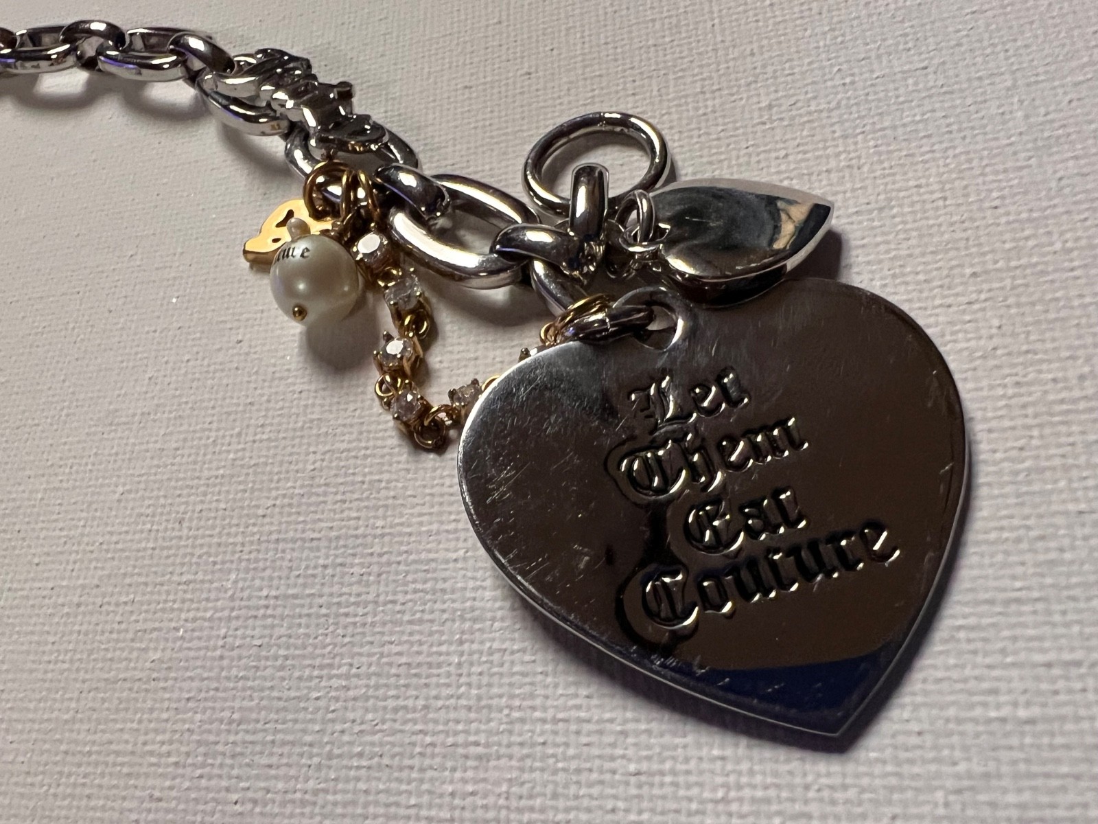 Y2K Juicy Couture LET THEM EAT COUTURE Heart Pearl Charm Bracelet Silver Tone
