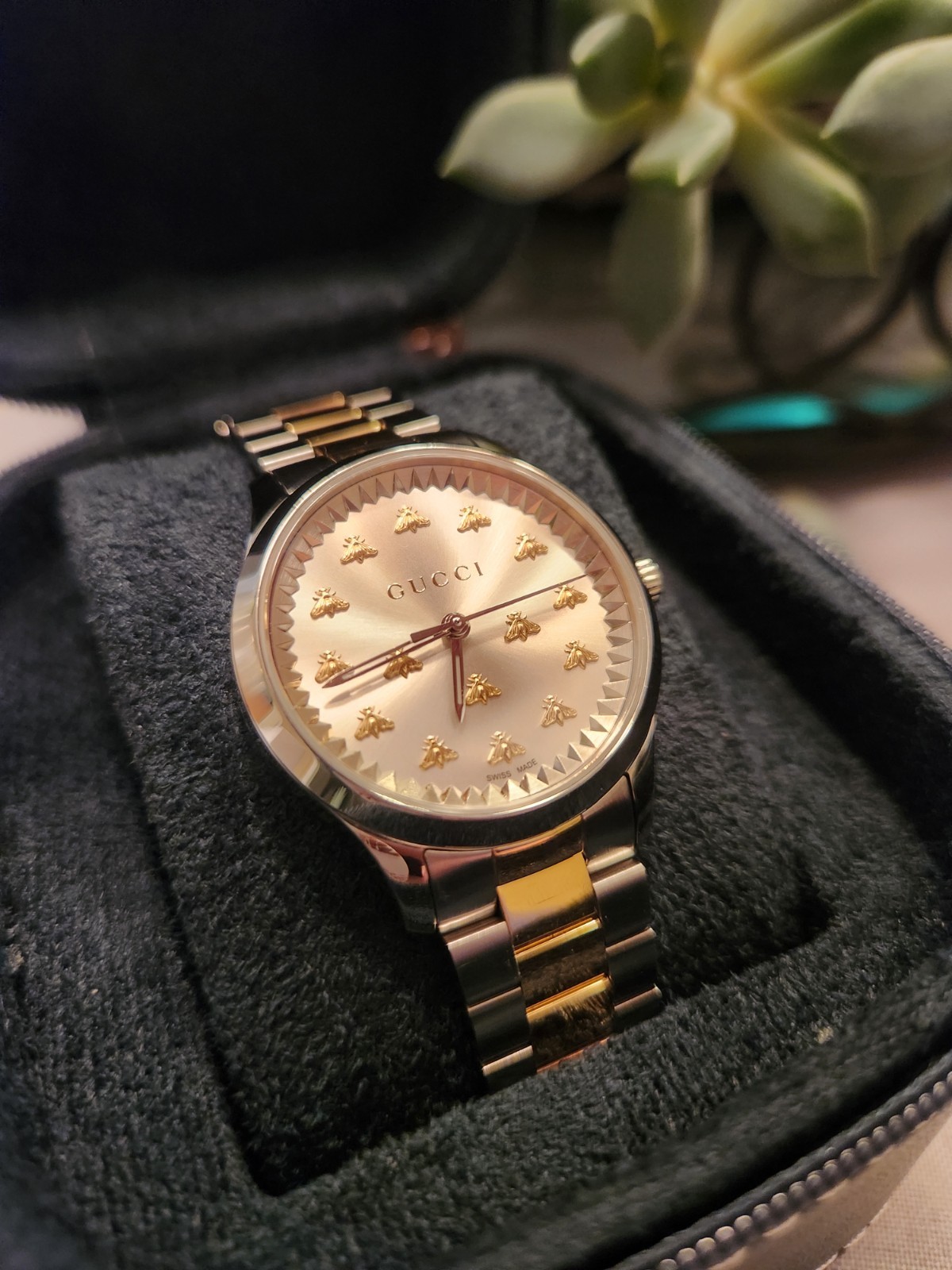 Gucci G-Timeless 18K Yellow Gold / SS 32mm Ladies Watch Multi-Bee MSRP: $6450