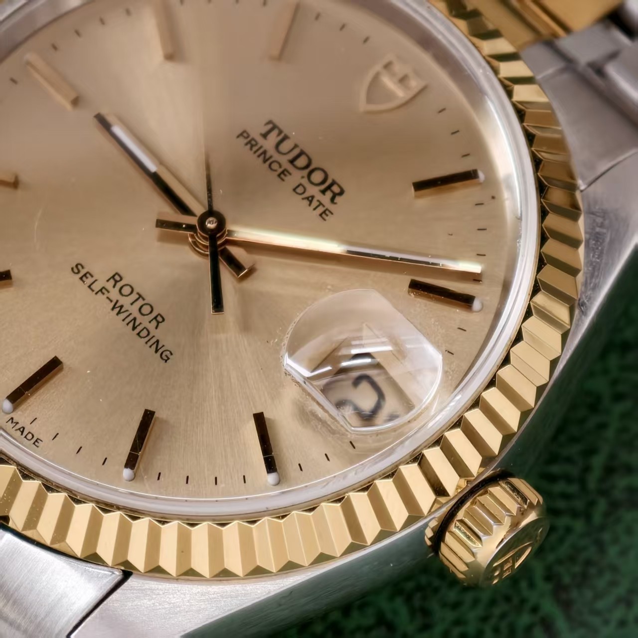Tudor Champagne Dial Prince Date 74033 Men’sWatch Automatic 34mm Champagne Scale