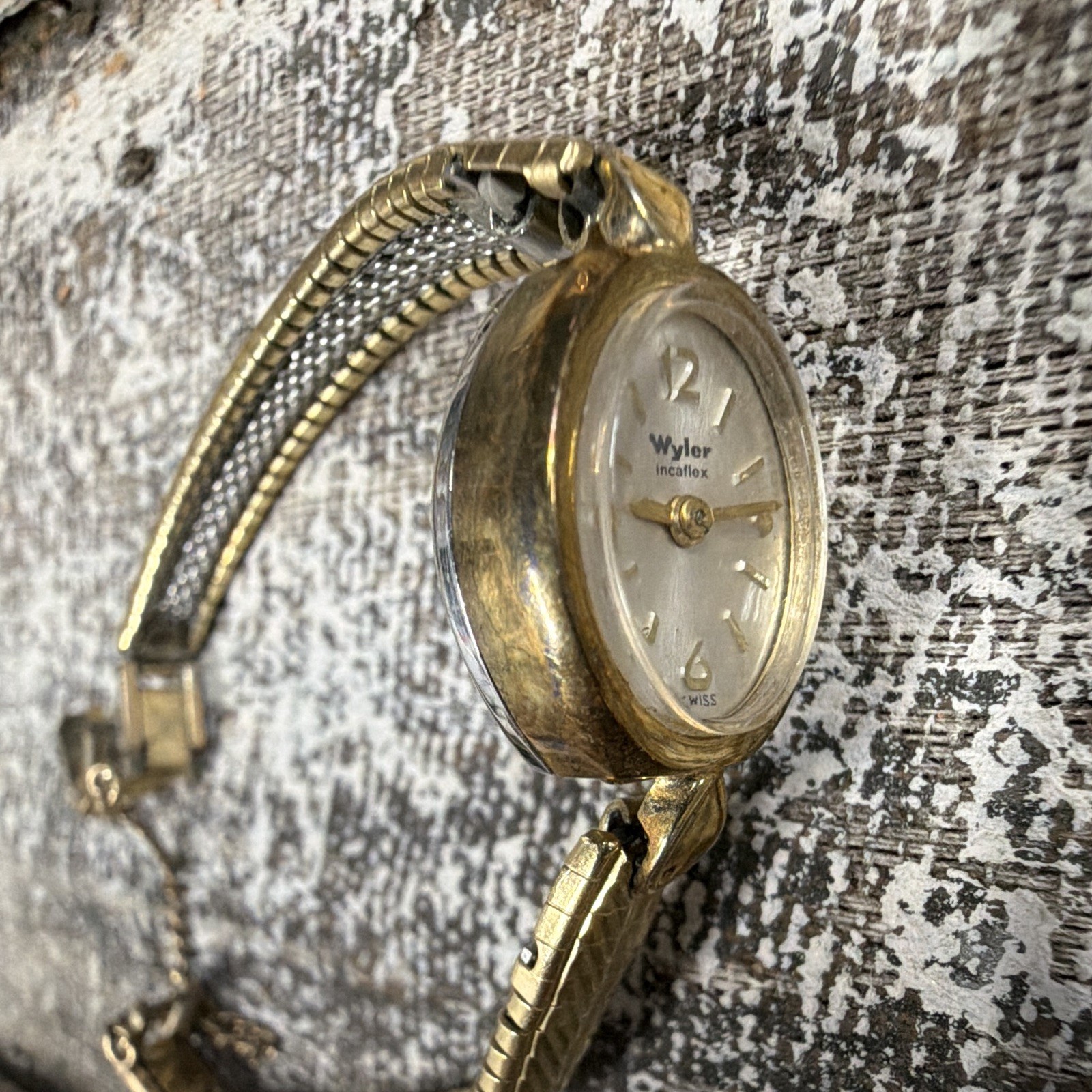Wyler Incaflex Swiss Made Women’s Manual Mechanical Vintage Oval Bracelet