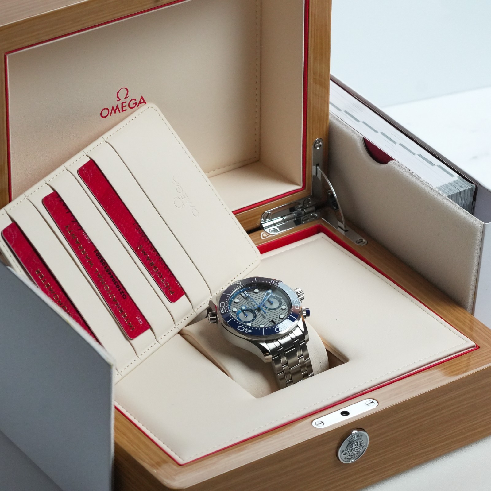 OMEGA Seamaster Diver 300M Chrono 44mm Grey Dial 210.30.44.51.06.001 Full Set
