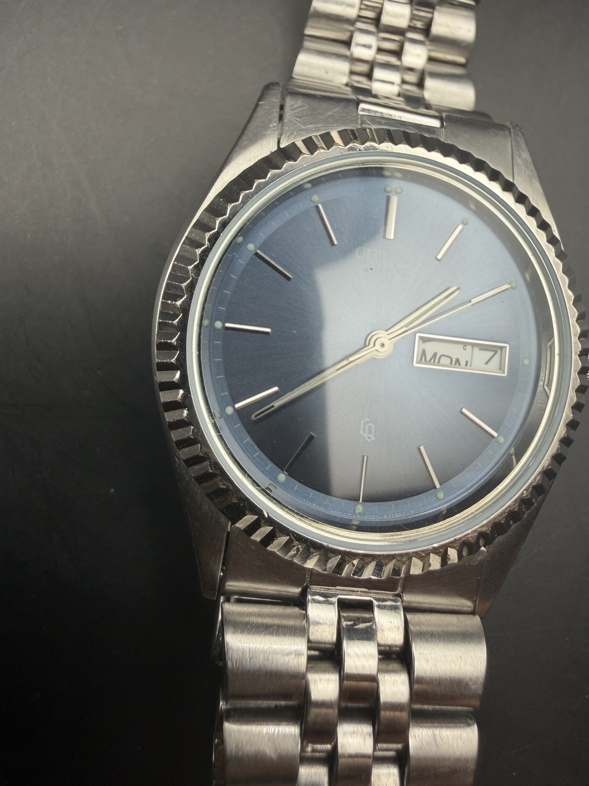 Vintage 1984 Citizen Quartz 6100-R01037 Men’s Watch -Blue Dial Original Bracelet