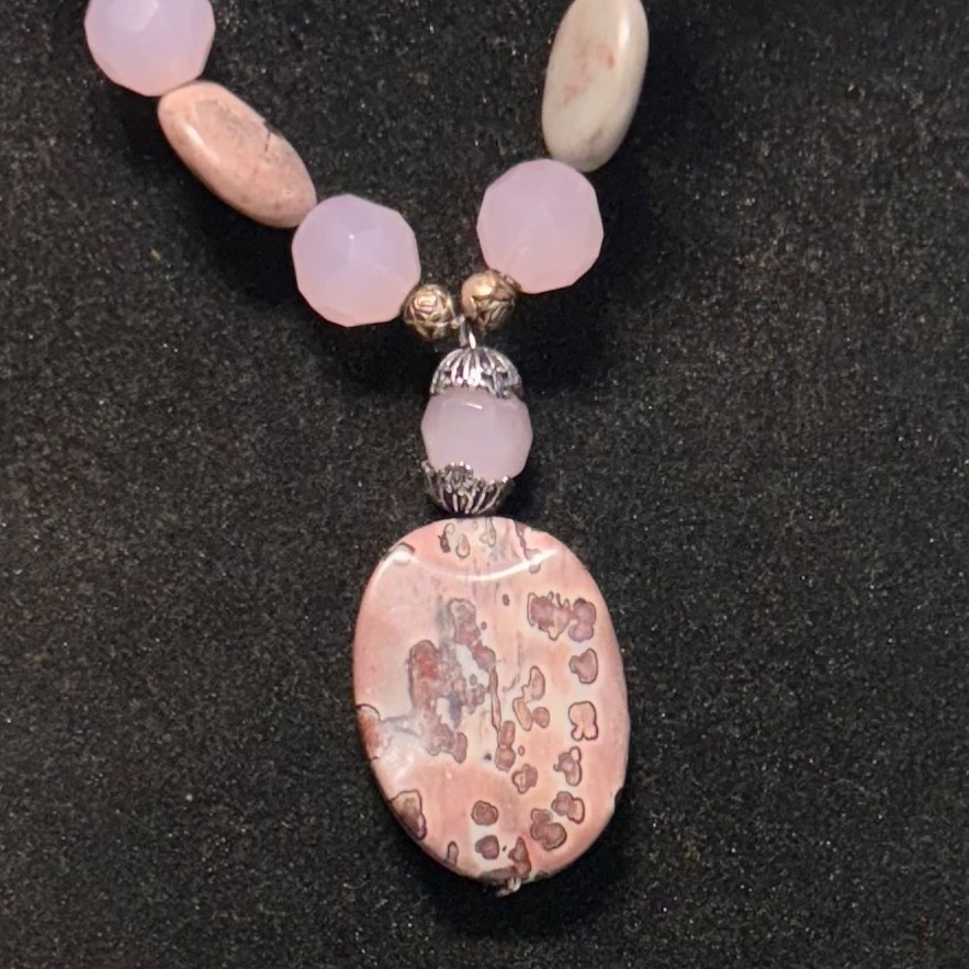 NECKLACE mauve grey stones flat ovals pink rounds brasstone metal beads toggle