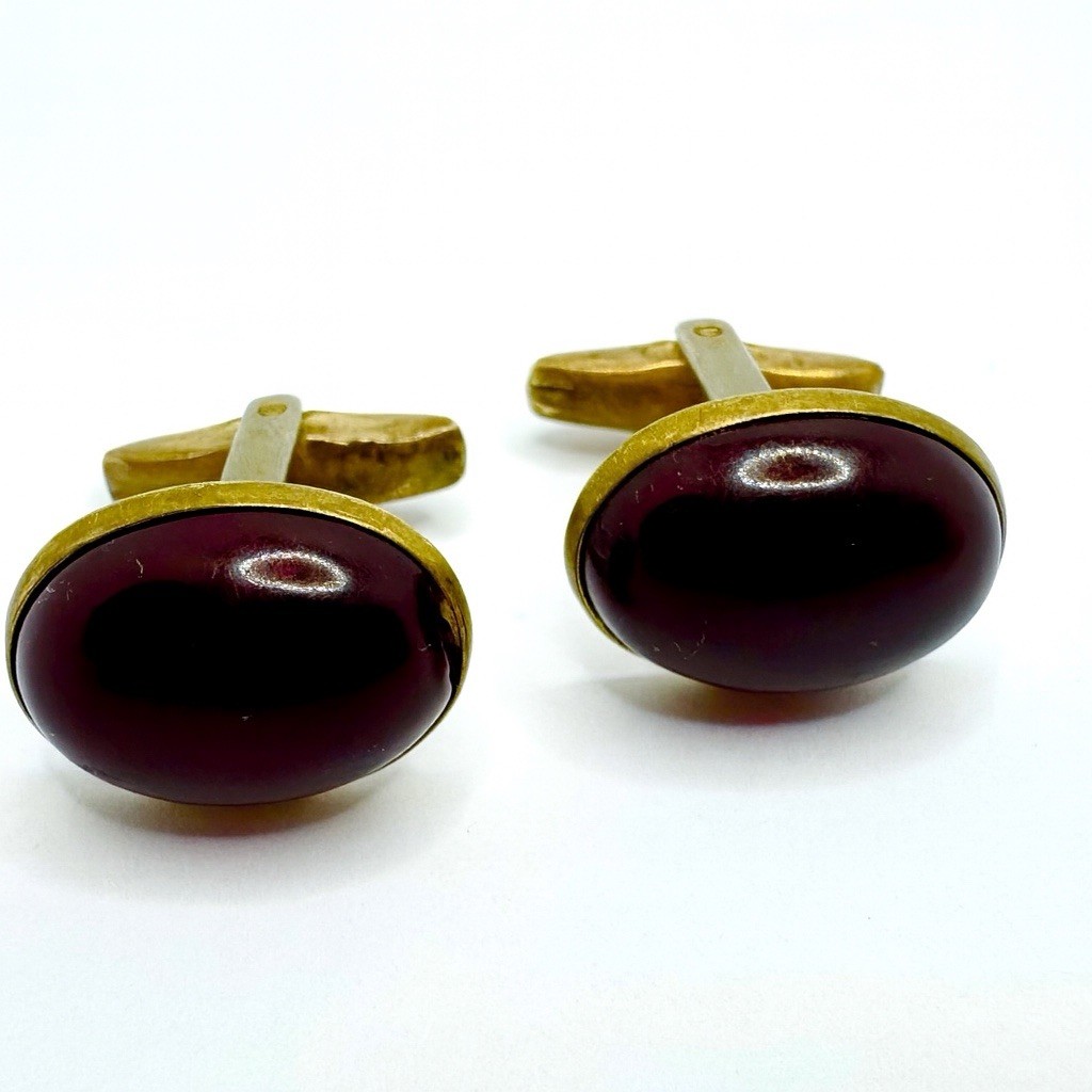 Vintage 40’s Deep Red Burgundy Lucite Cabochon Gold Tone Cufflinks Cuff Links