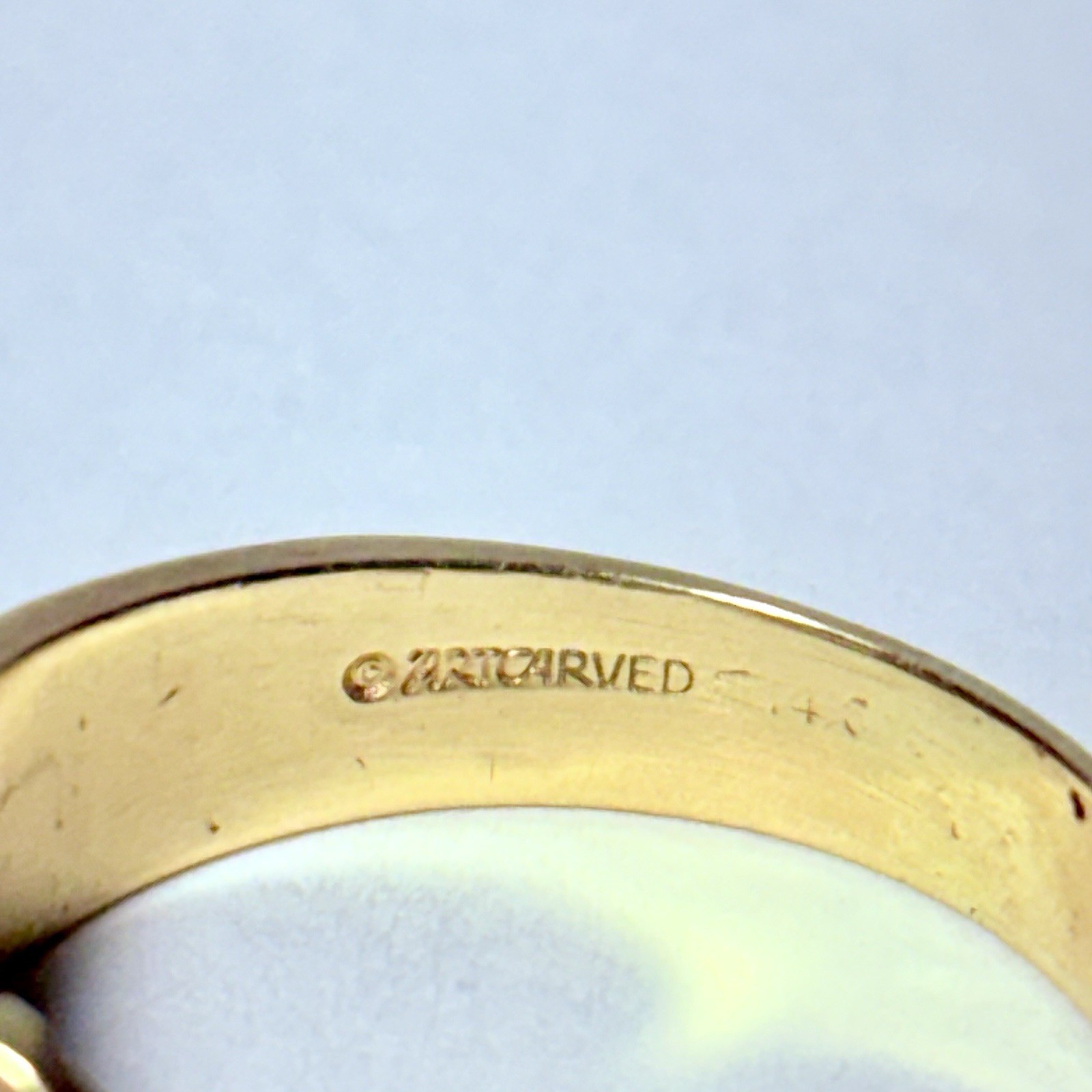 ArtCarved 14K Yellow Gold 0.24ctw Baguette Diamond Size 6.75 Band Ring 5.2g
