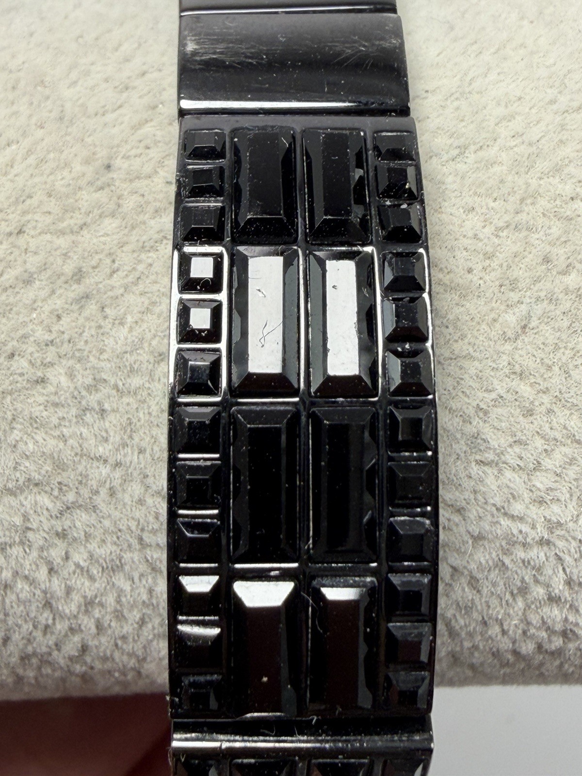 DKNY NY-3897 New Battery Ladies Watch Black Crystals 12MM 6″ Solid Stainless