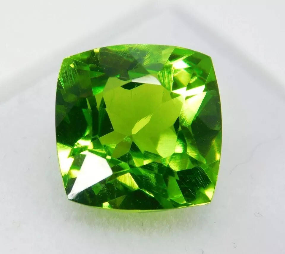 Natural Rare Green Wonderful Peridot Cushion Cut 10 Ct Loose Certified Gemstones