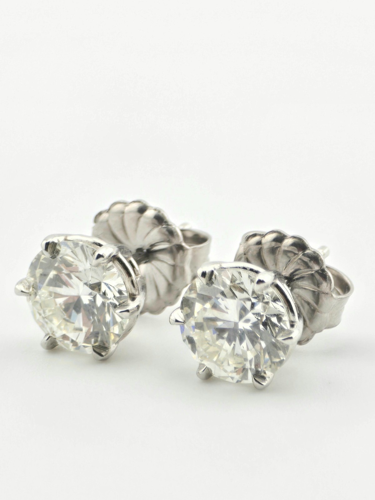 14KW DIAMOND ~2.50CTW ~H COLOR ~SI2-I1 CLARITY 6 PRONG EAR STUDS – 721877