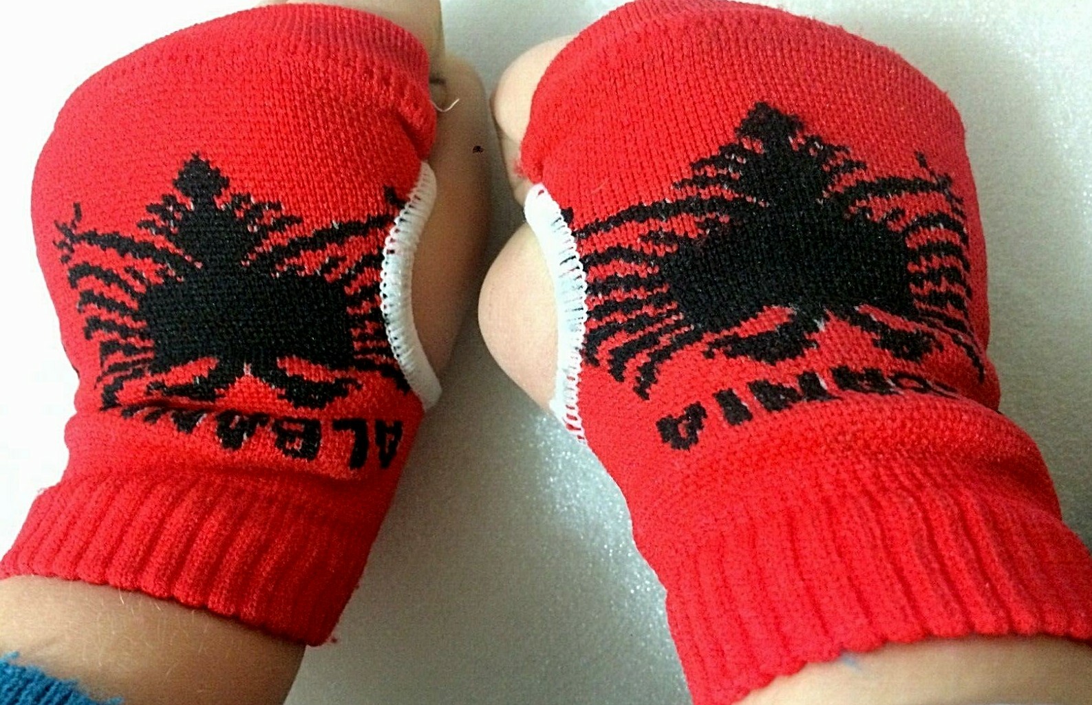 NEW ALBANIAN FLAG WRIST BAND-ELASTIC FLAG SPORT UNISEX BRACELET-ALBANIA SOUVENIR
