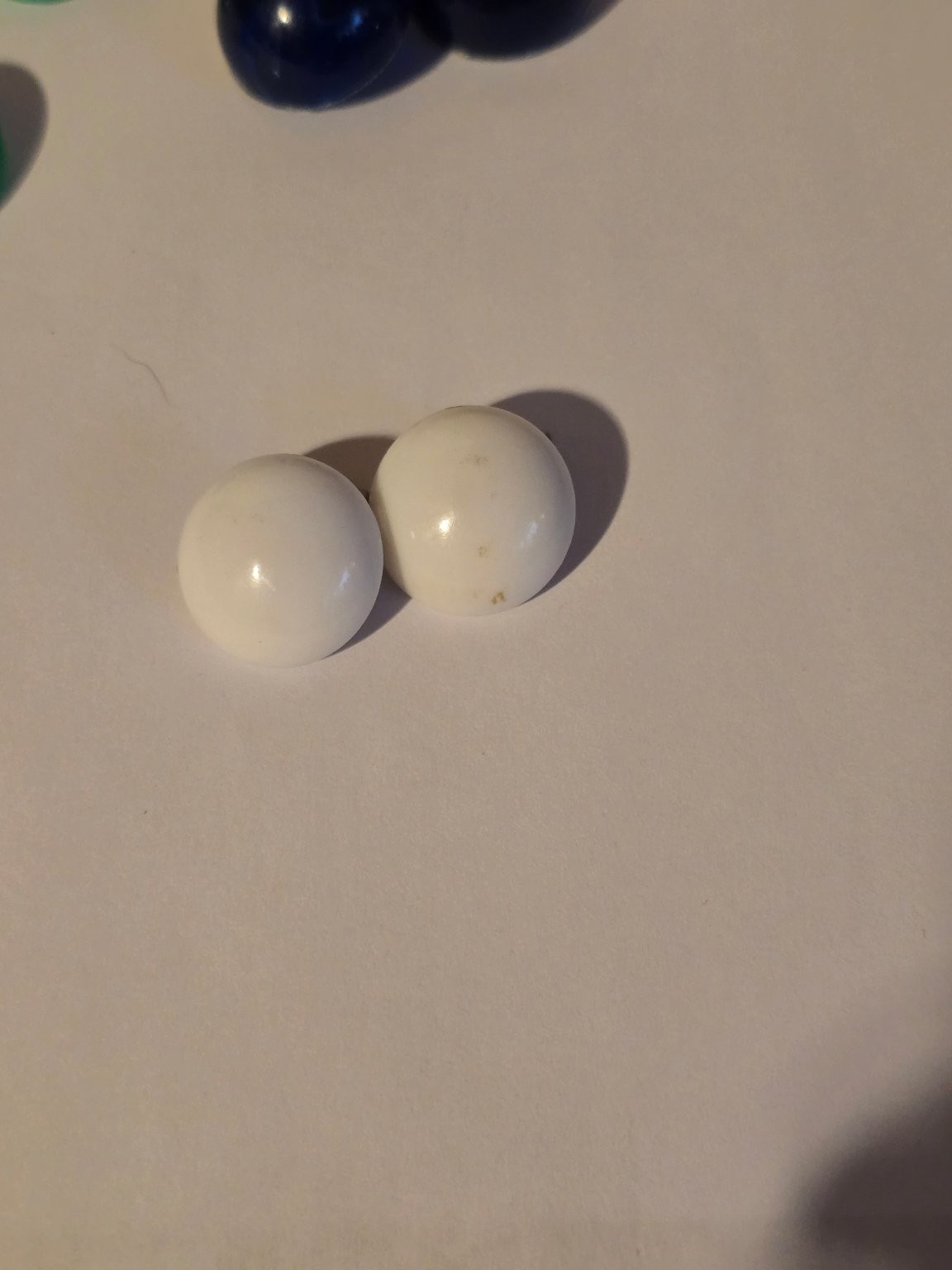 Vintage Button Clip-On Earrings Plastic Resin Base Metal 0.75″ Round Fashion