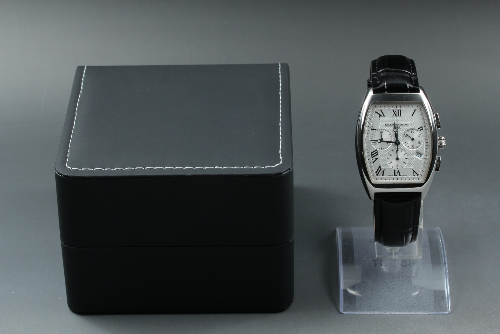 Frederique Constant Tonneau FC292X4T5/6 Chronograph Date Quartz Swiss Made Watch