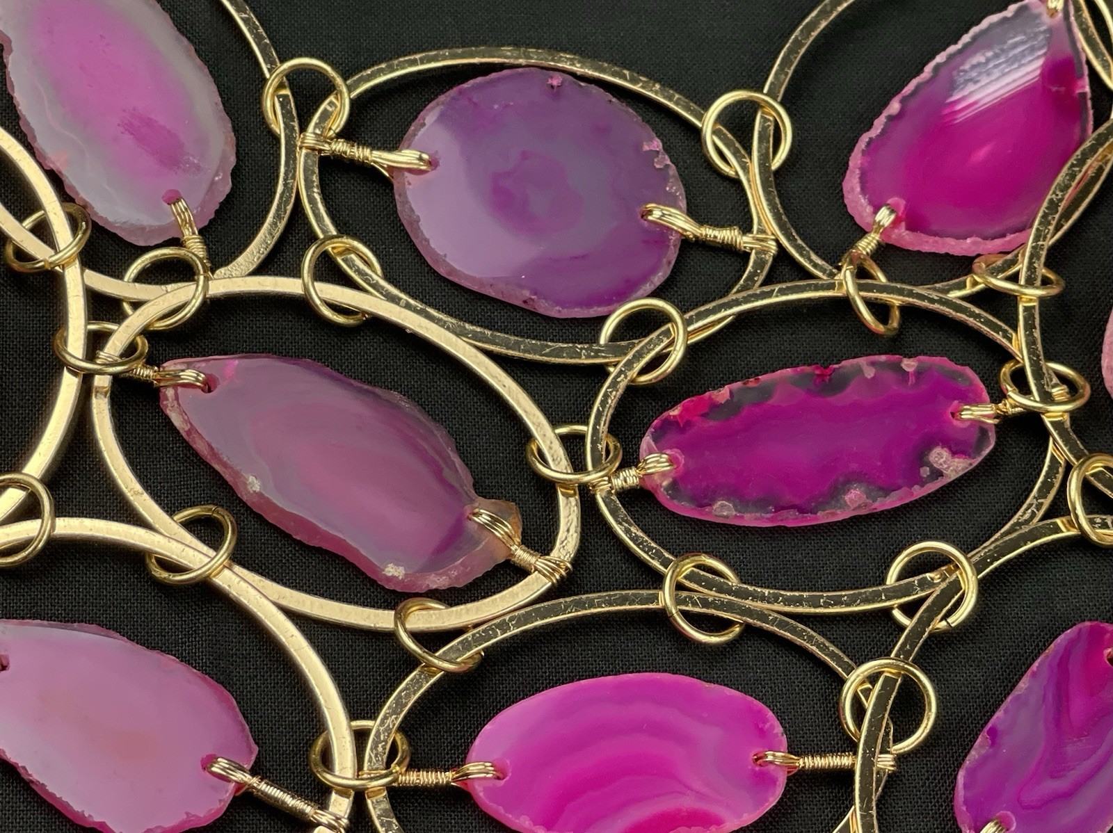 CGI CN Beautiful Statement Pink Gold Tone Necklace.