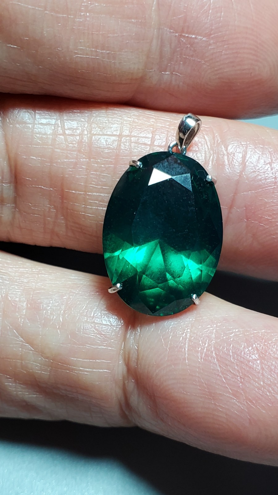 7.83 CT LAB CREATED EMERALD 10KT SOLID WHITE GOLD PENDANT 13MM X 18MM