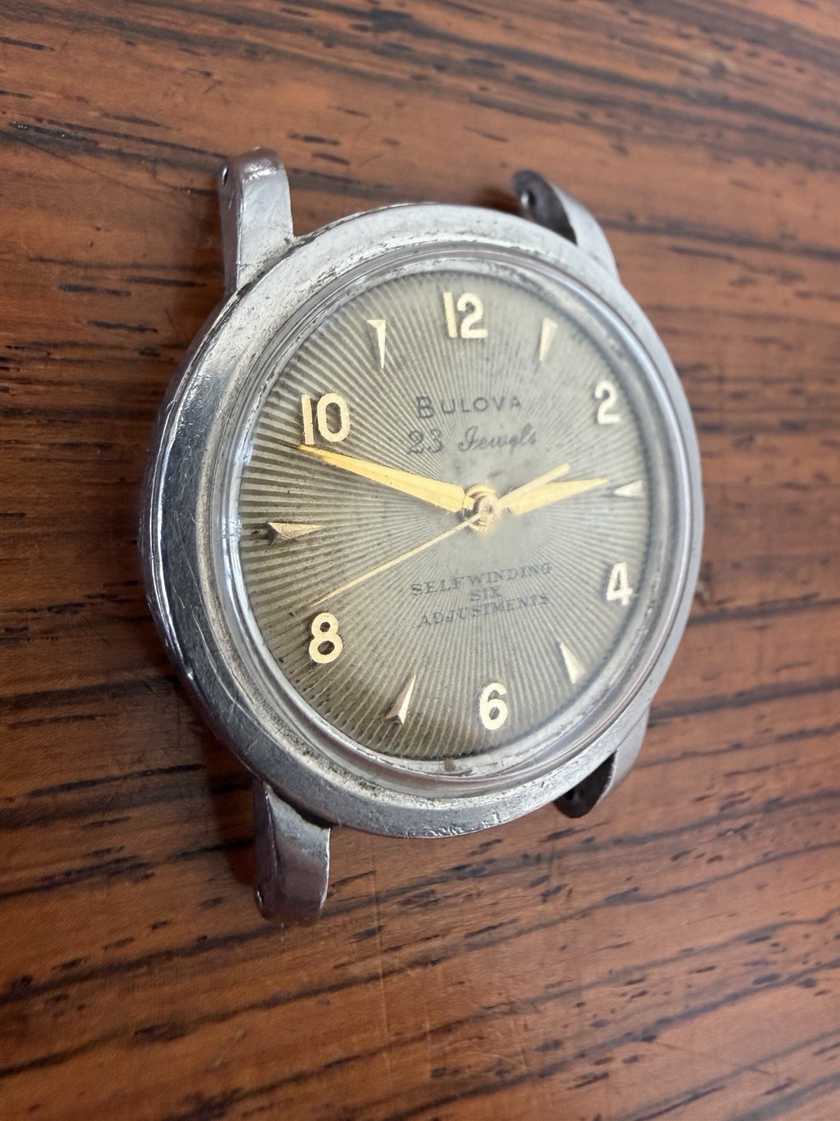 Vintage Bulova Beefy Lugs 23 Jewels Watch