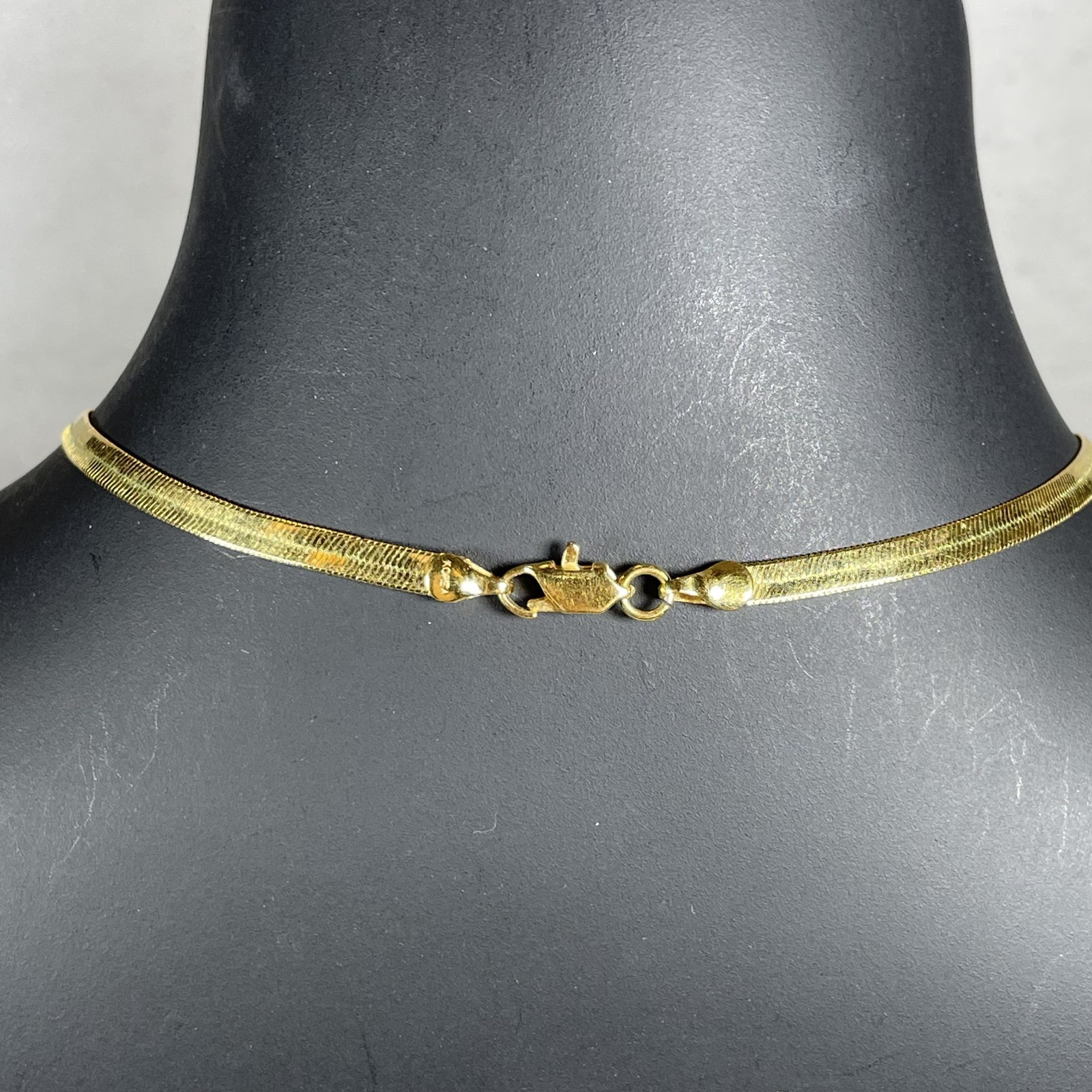 Vtg 1980s Signed Korea Liquid Gold Herringbone Flat Chain Puffed Heart Pendant