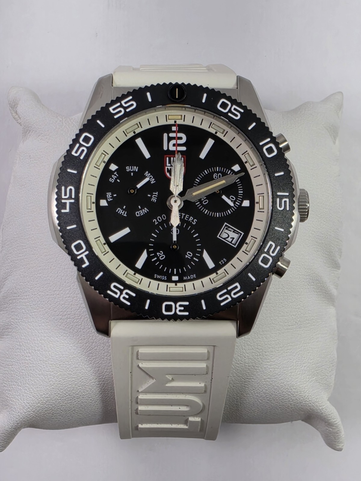 Luminox Pacific Diver Chronograph SWISS Quartz White Strap Men’s Watch XS.3141