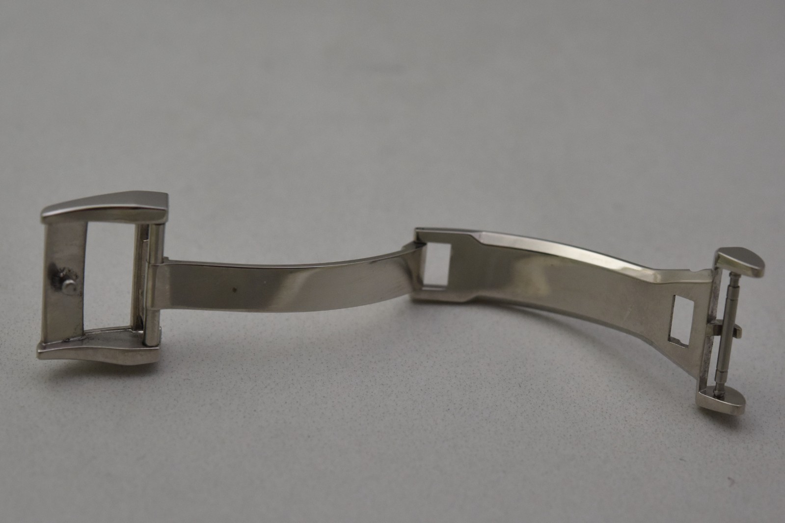 A Lange & Sohne PT950 Platinum deployant buckle clasp, 16mm, excellent