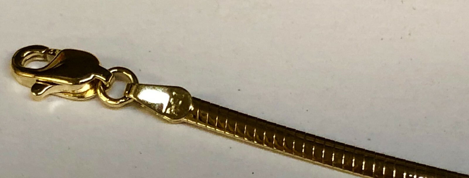 14k Yellow Gold 18″ Solid Classic Domed Omega 2mm 7.3 Grams Chain/Necklace