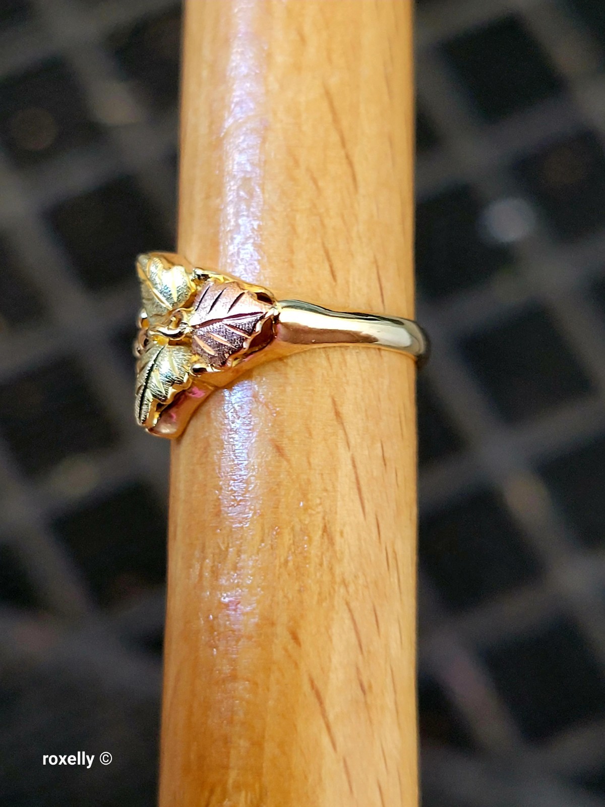 10K Yellow and Rose Gold Black Hills Leaves Ring Size 3, Solid Gold!