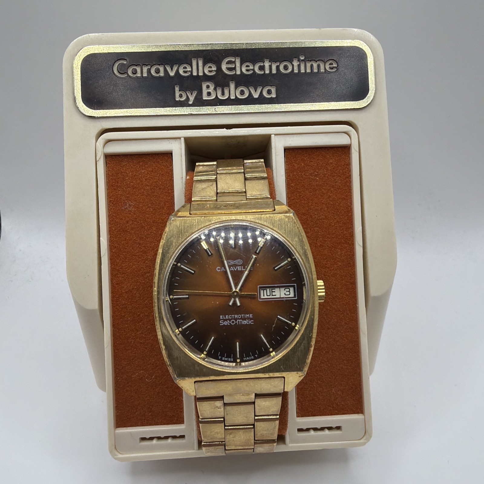 Caravelle Electrotime By Bulova Set-O-Matic With Case