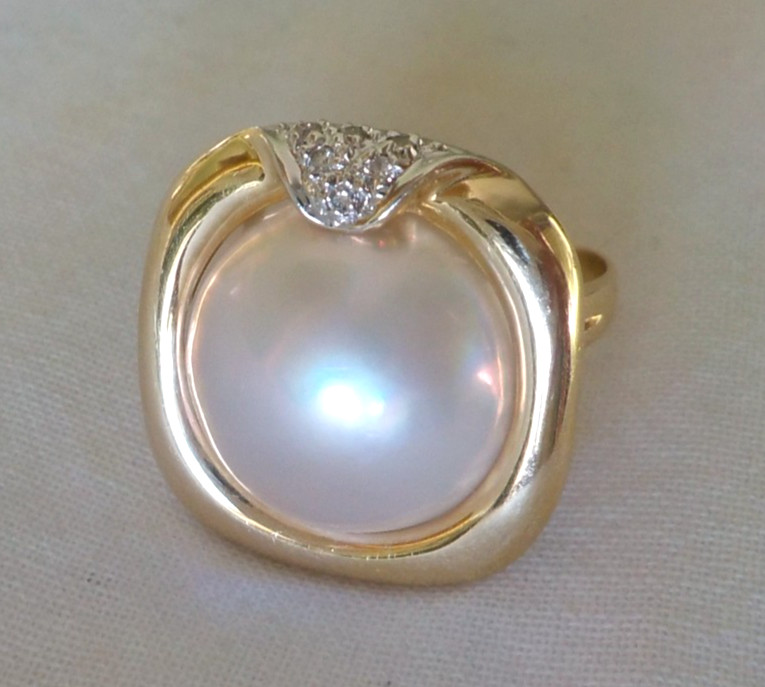 14K Yellow Gold Mabe Pearl Diamond Statement Ring – 6.40 gms, Sz 5.5, 12.8mm