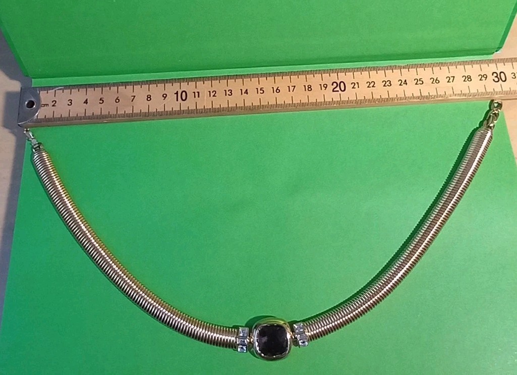 1980’s Nina Ricci Gold Tone Omega Tubogas Collar Necklace Purple&Clear Crystals